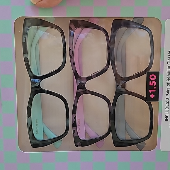 NWT BETSEY JOHNSON READING GLASSES + 150 ๐ - Picture 8 of 11